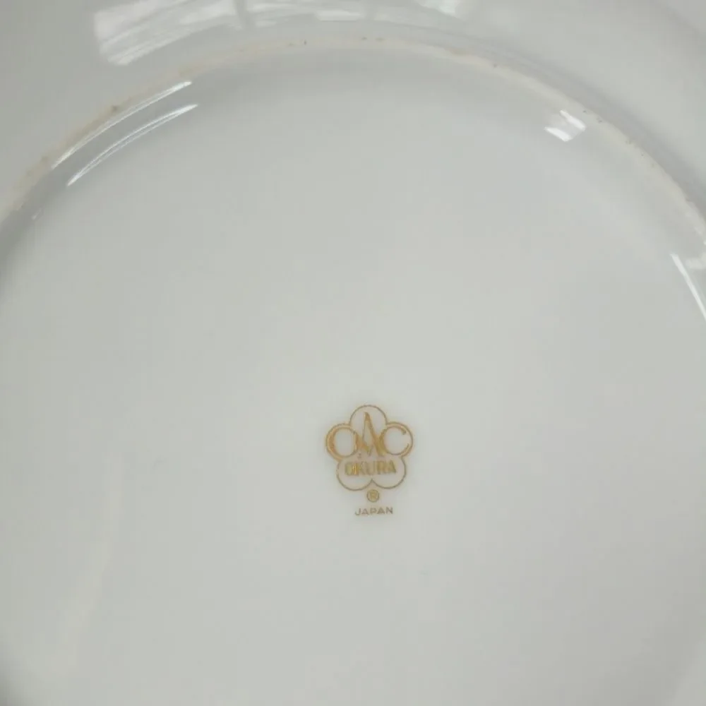 Okura by Noritake blue flower 12 Peice China Plate Set